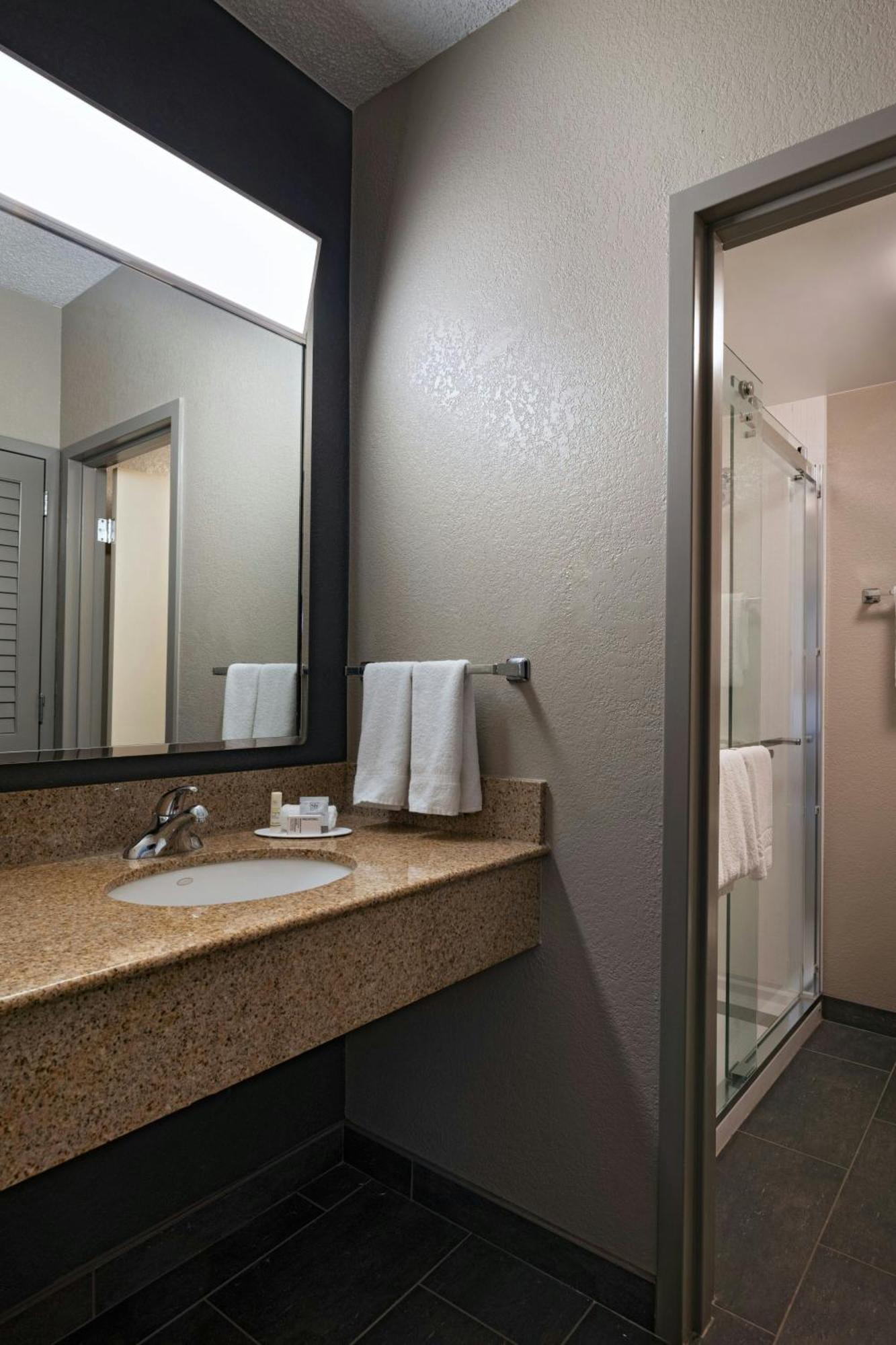 Готель Courtyard By Marriott San Antonio Medical Center Екстер'єр фото